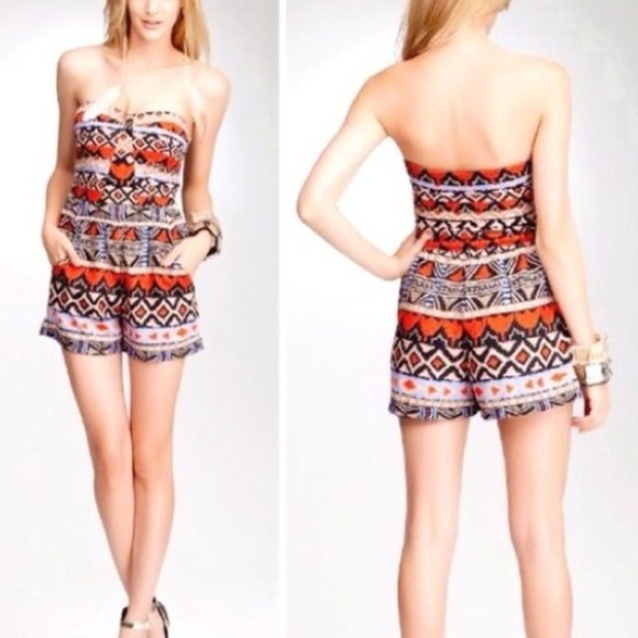 BeBe Strapless Tribal Aztec Print Romper NWT - Picture 1 of 7